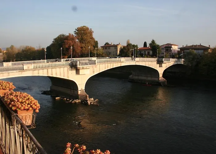 House On The River Appartement *